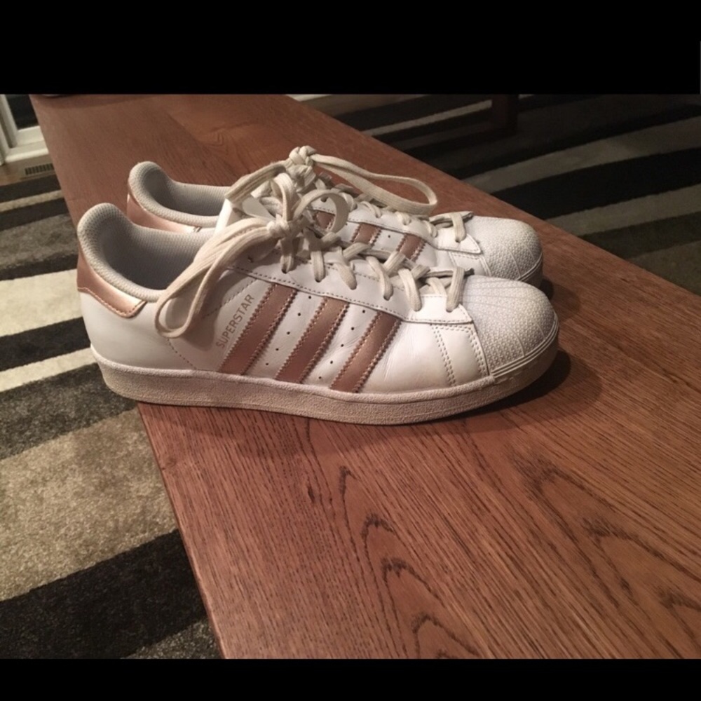 Women’s Adidas Shell-toe Superstar Rose Gold